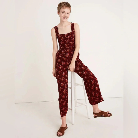 MADEWELL Apron Bow Back Windowbox Jumpsuit in Country Floral‎ Rich Burgundy - Picture 1 of 10